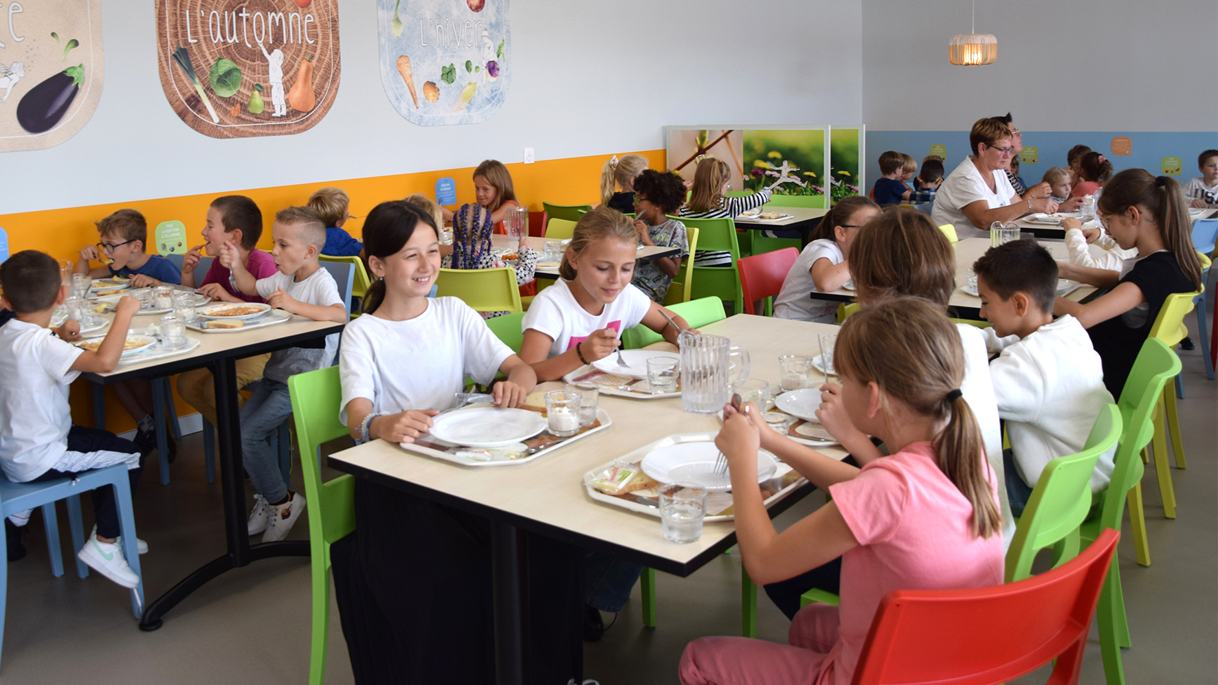 À la découverte du restaurant scolaire avec votre enfant